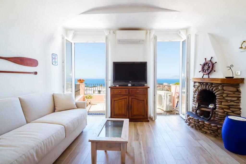Casa Del Subacqueo. Amazing Terrace With Sea View. Wi-Fi Apartment Bordighera Exterior foto